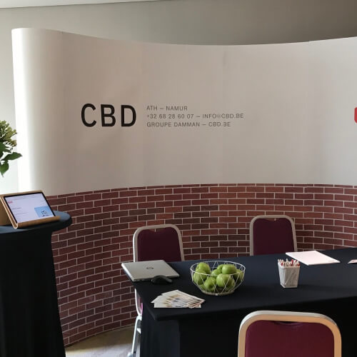 Pop-up stand
